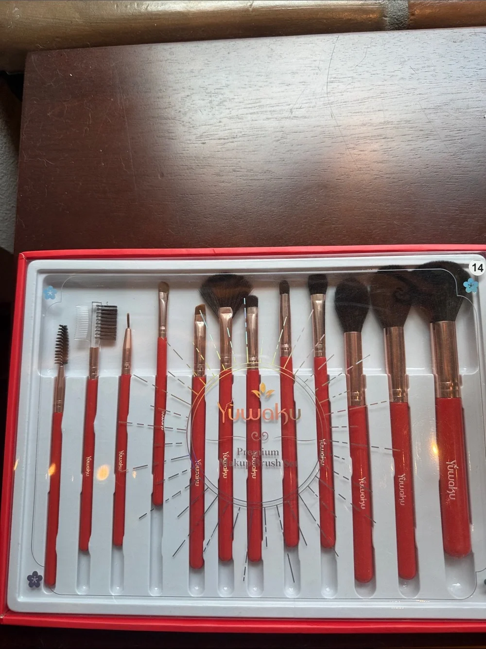 Red Makeup Brush Set – 14-Piece Women’s Brush Collection
